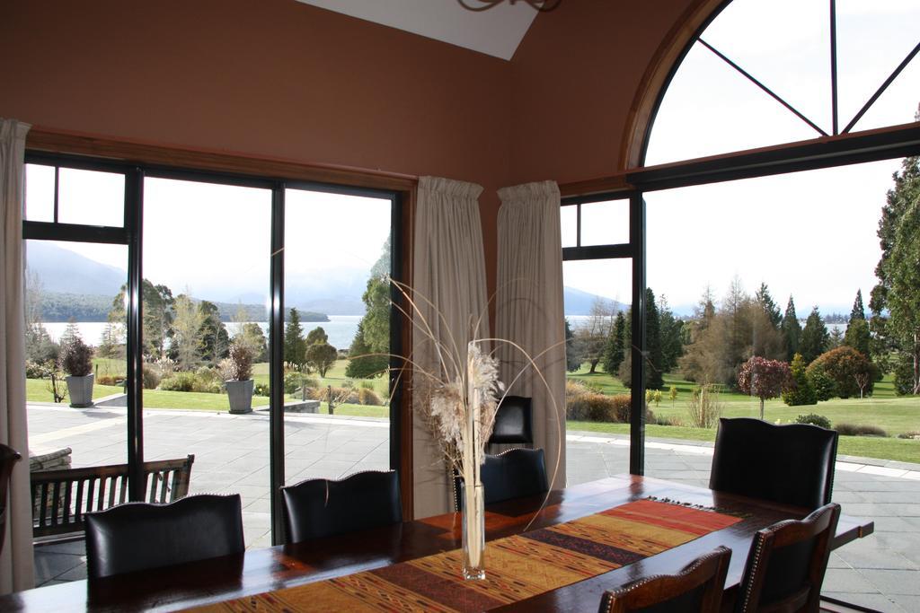 Dock Bay Lodge Te Anau Extérieur photo