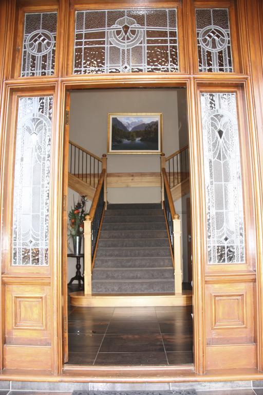 Dock Bay Lodge Te Anau Extérieur photo