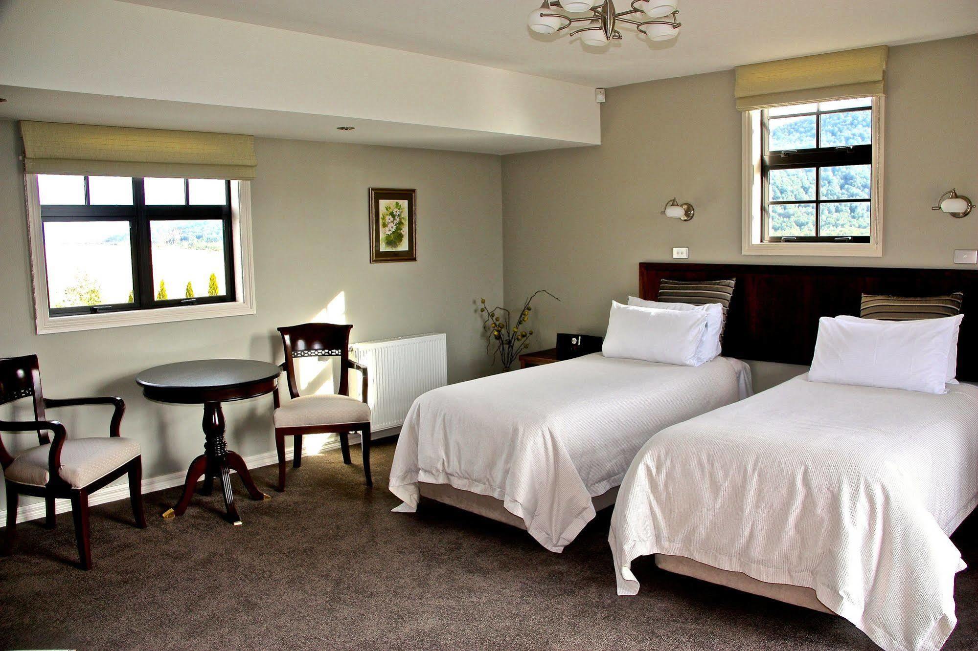 Dock Bay Lodge Te Anau Extérieur photo