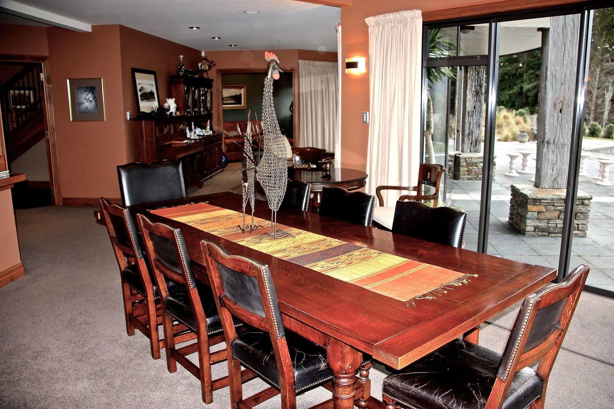 Dock Bay Lodge Te Anau Extérieur photo